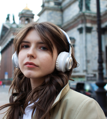 pexels-olly-762020 1